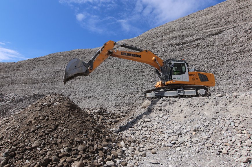 SAB compra excavadoras sobre cadenas y cargadoras sobre ruedas Liebherr